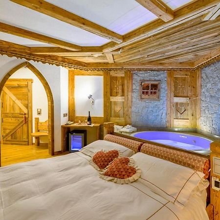 Chalet Pineta Relax Location Canazei Eksteriør bilde