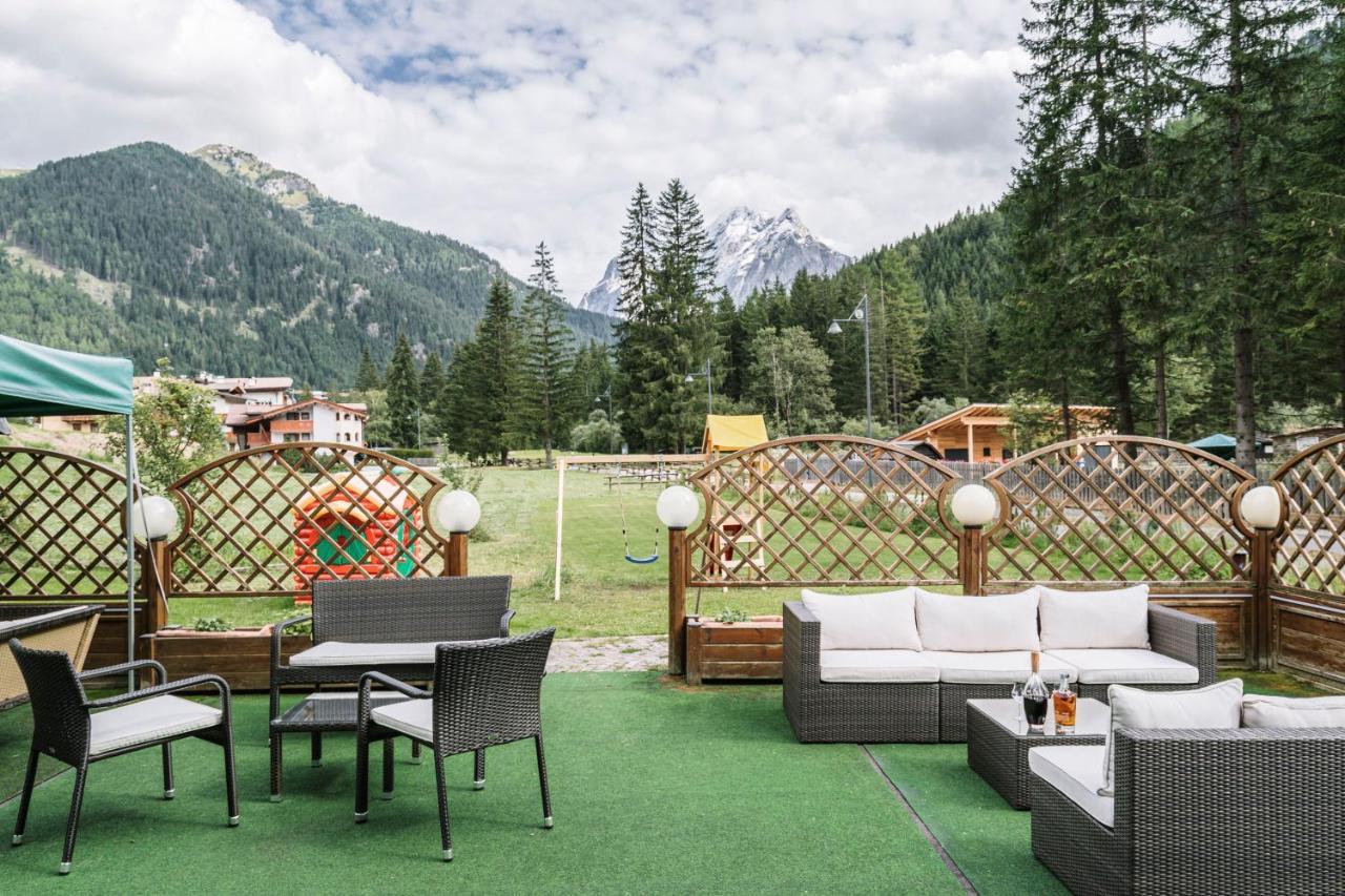 Chalet Pineta Relax Location Canazei Eksteriør bilde