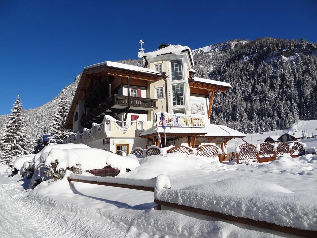 Chalet Pineta Relax Location Canazei Eksteriør bilde
