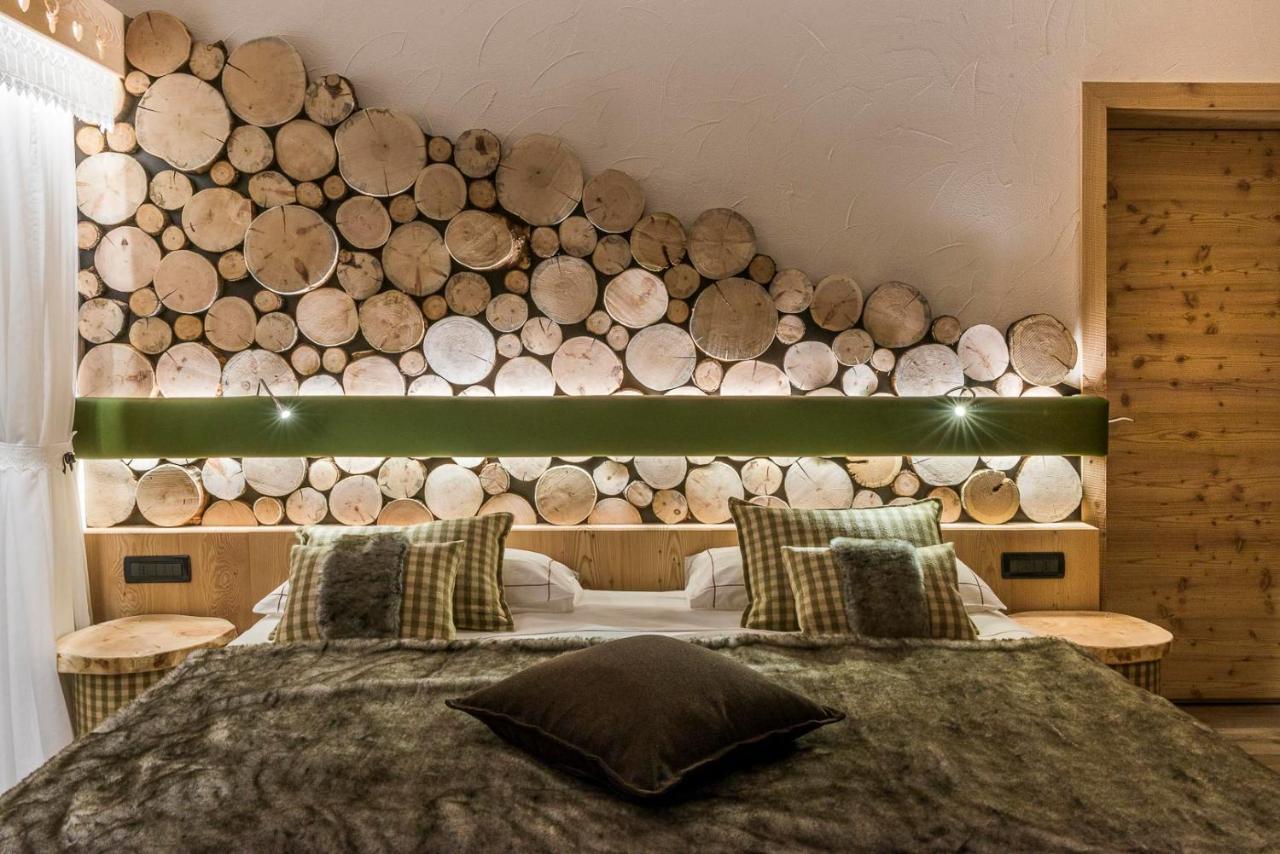 Chalet Pineta Relax Location Canazei Eksteriør bilde