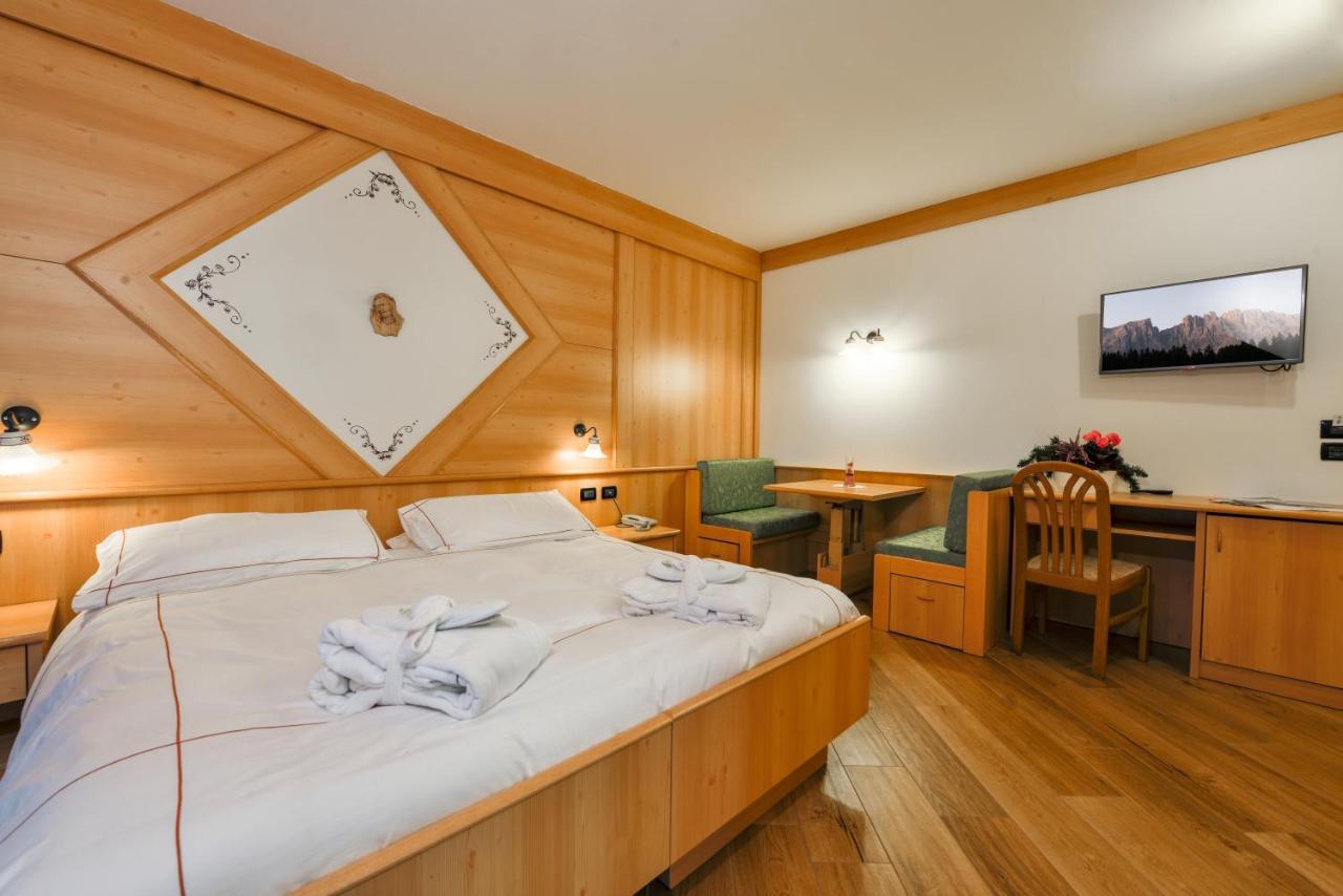 Chalet Pineta Relax Location Canazei Eksteriør bilde
