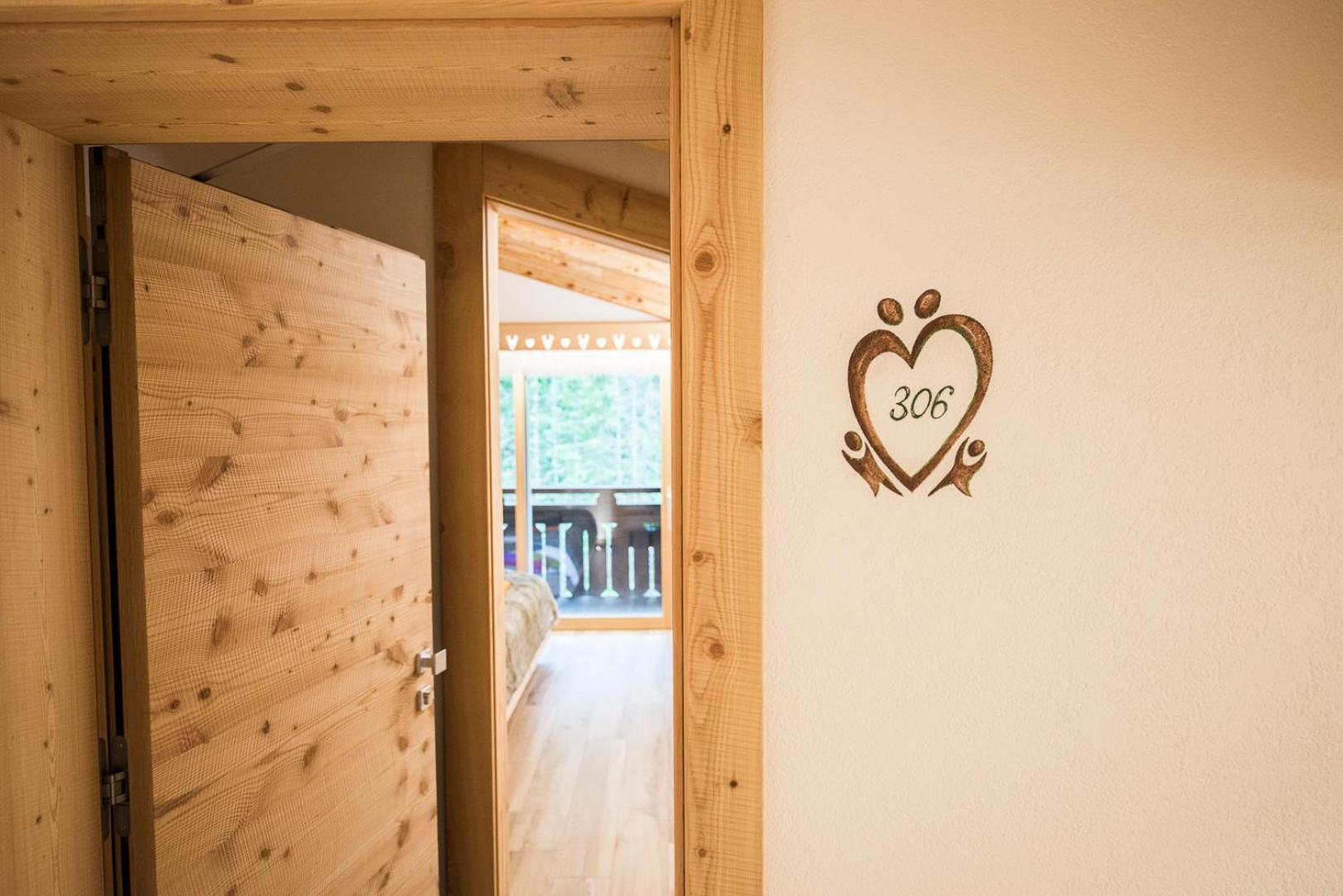 Chalet Pineta Relax Location Canazei Eksteriør bilde