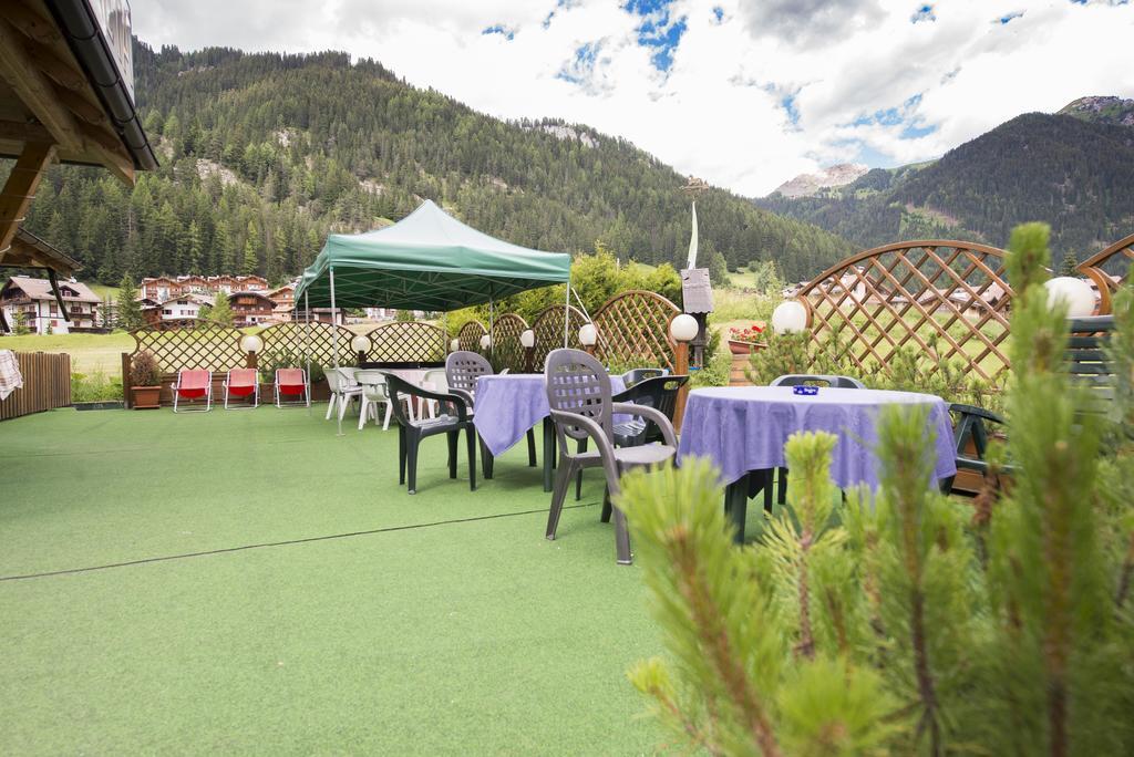 Chalet Pineta Relax Location Canazei Eksteriør bilde