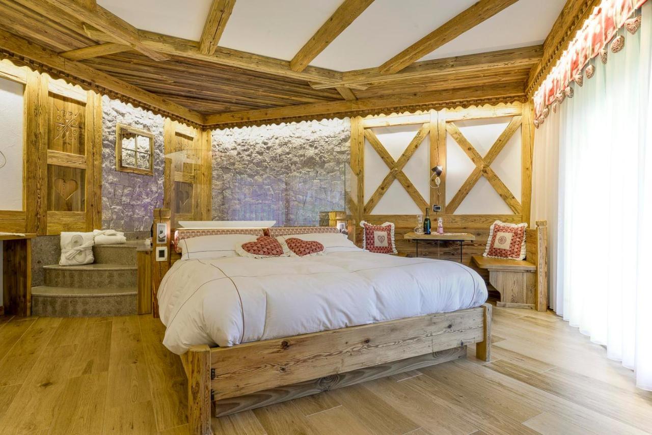 Chalet Pineta Relax Location Canazei Eksteriør bilde