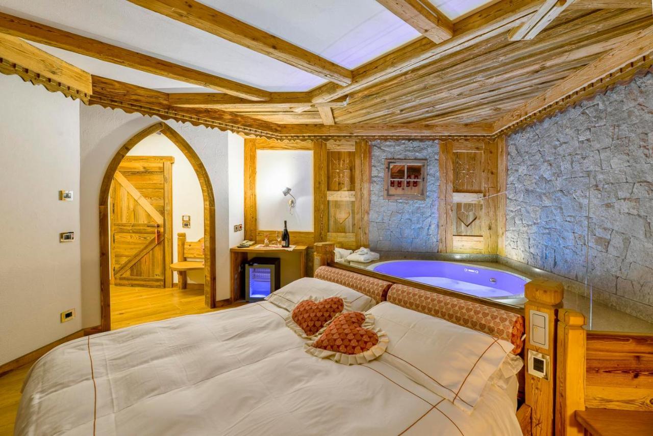 Chalet Pineta Relax Location Canazei Eksteriør bilde
